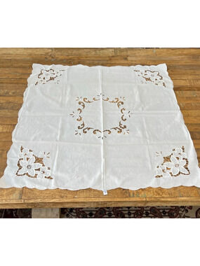 Imperial Elegance Tablecloth White Doily Square 32x32 in 100% Cotton